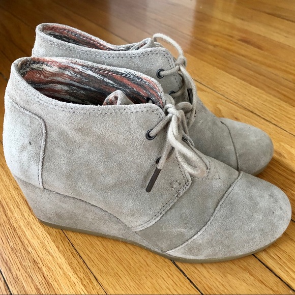 Toms Shoes - Toms beige Desert Wedge booties